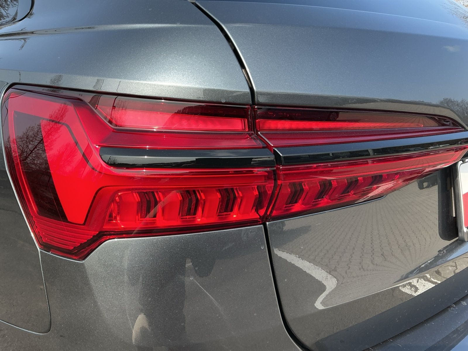 Audi A6 Avant 55 TFSI e QU S-LINE HuD+AHK+PANO+360°