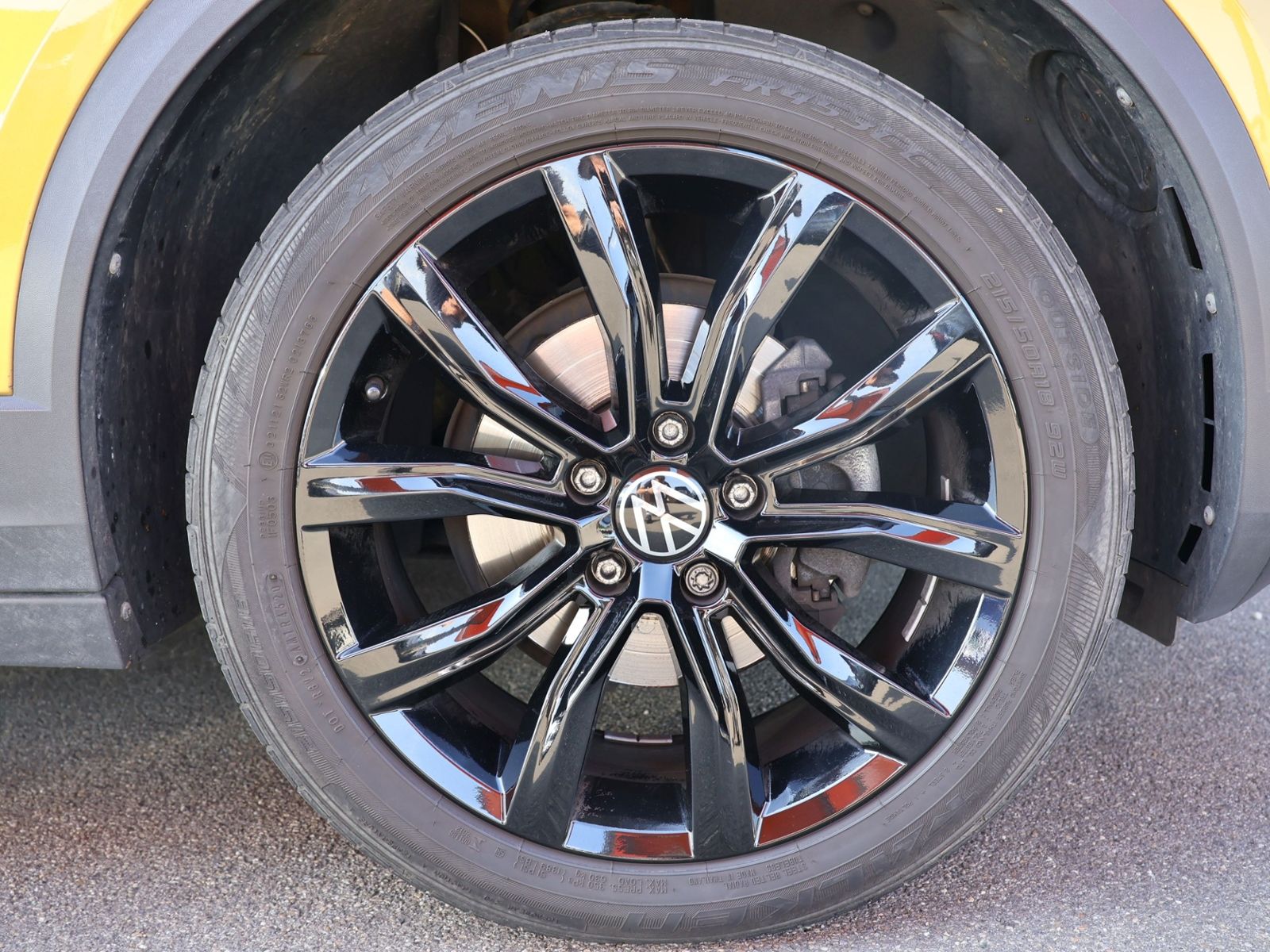 Volkswagen T-Roc Style - Samsaru's Car Outlet