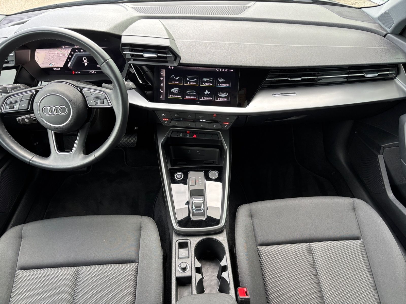 Audi A3 Sportback 35 1.5 TFSI S-tronic S-line S-troni