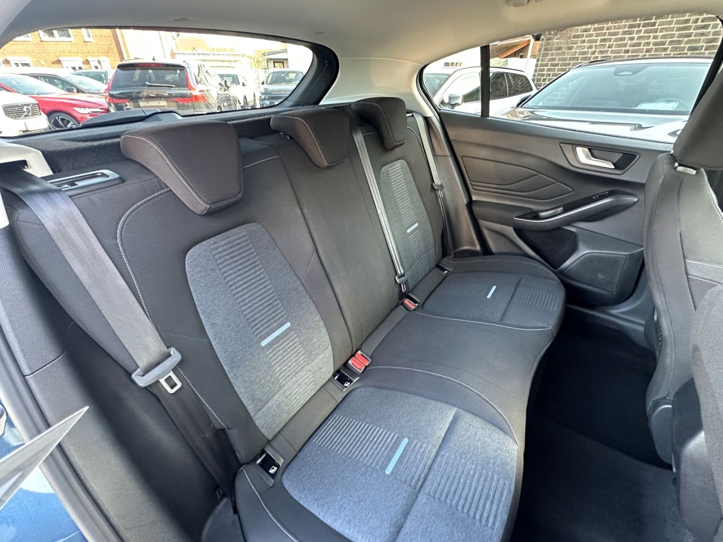 Ford Focus 1.0 Active Eco Automatik Navi  Mehrzonenkl