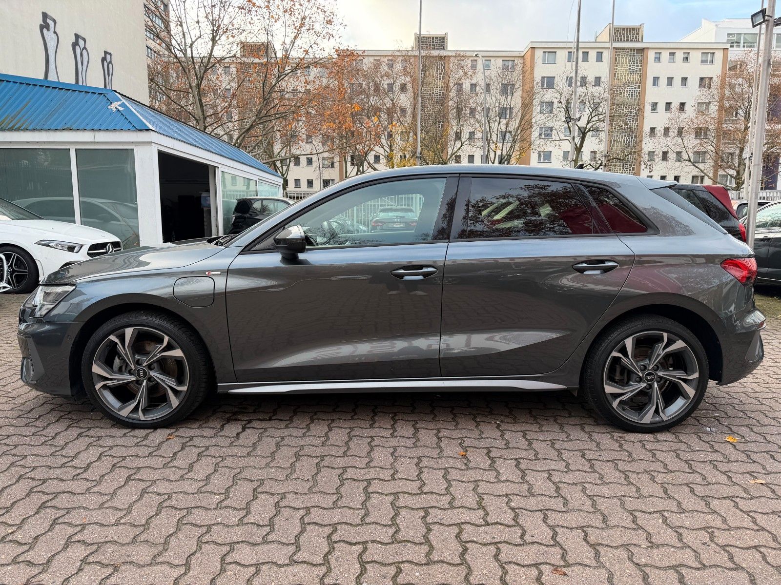 Audi A3 Sportb 40 TFSIe S line*PANO*LED*AHK*SHZ*KAM*