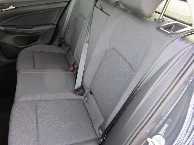 Volkswagen Golf LIFE 1.5 TSI - Samsaru's Car Outlet