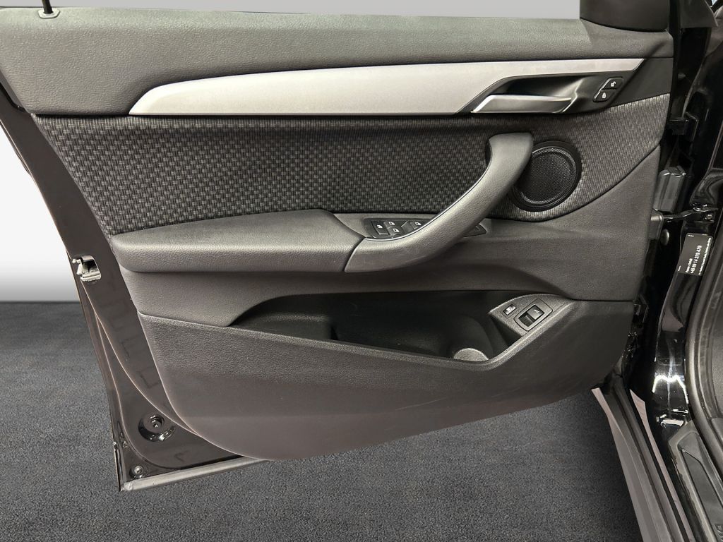 BMW X1 xDrive25e Advantage - Samsaru's Car Outlet