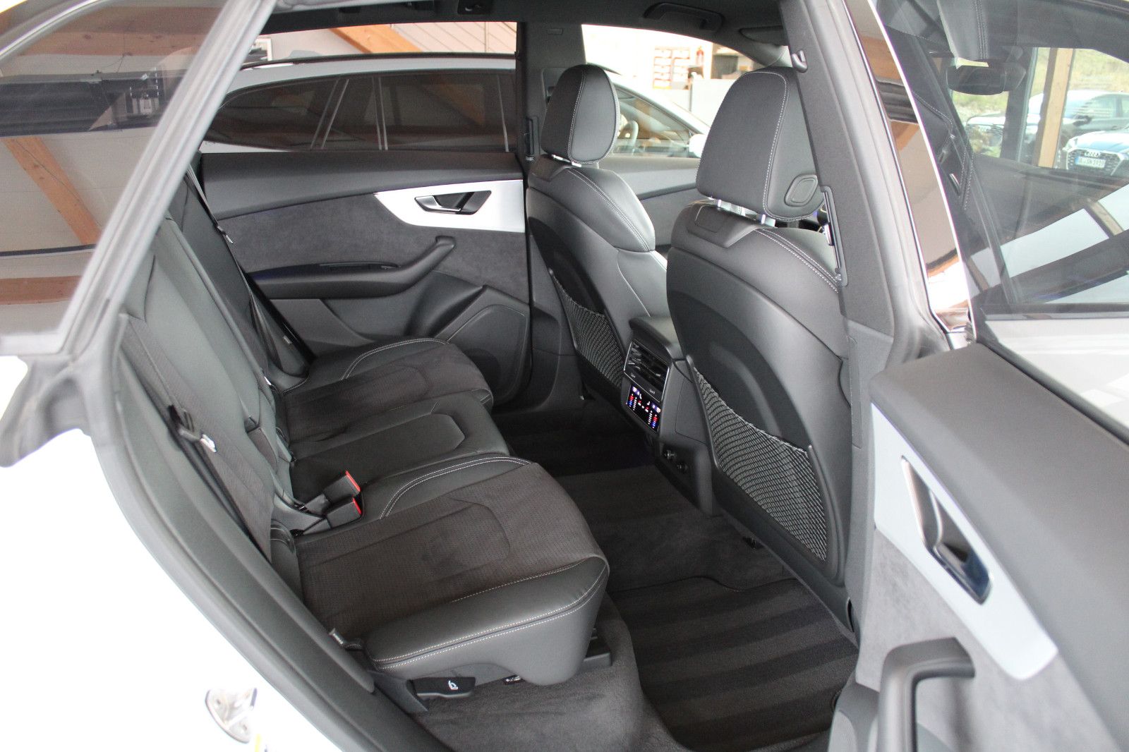 Audi Q8 50 TDI S tronic quattro S line sport