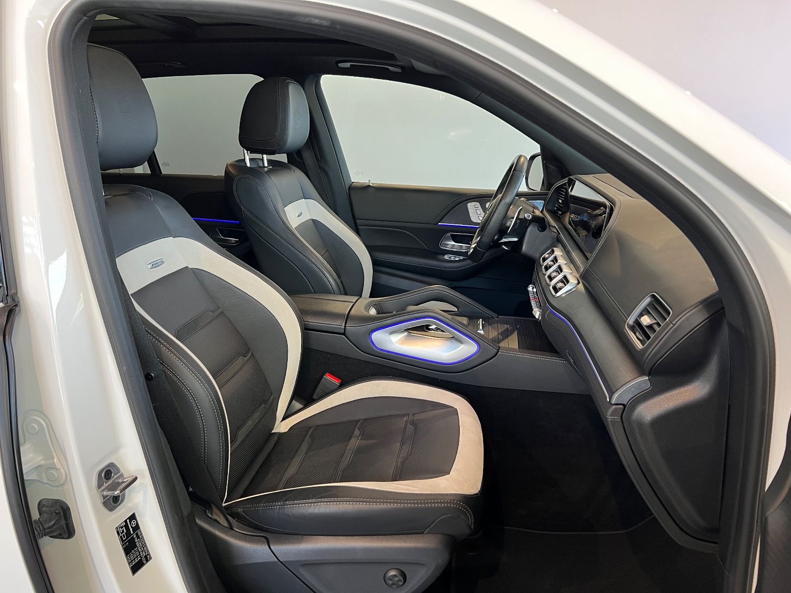 Mercedes-Benz GLE 63s AMG *PANO/MASSAGE/AHK/HUD/NIGHT/FULL/VAT