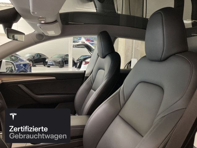 Tesla Model Y Rear-Wheel Drive