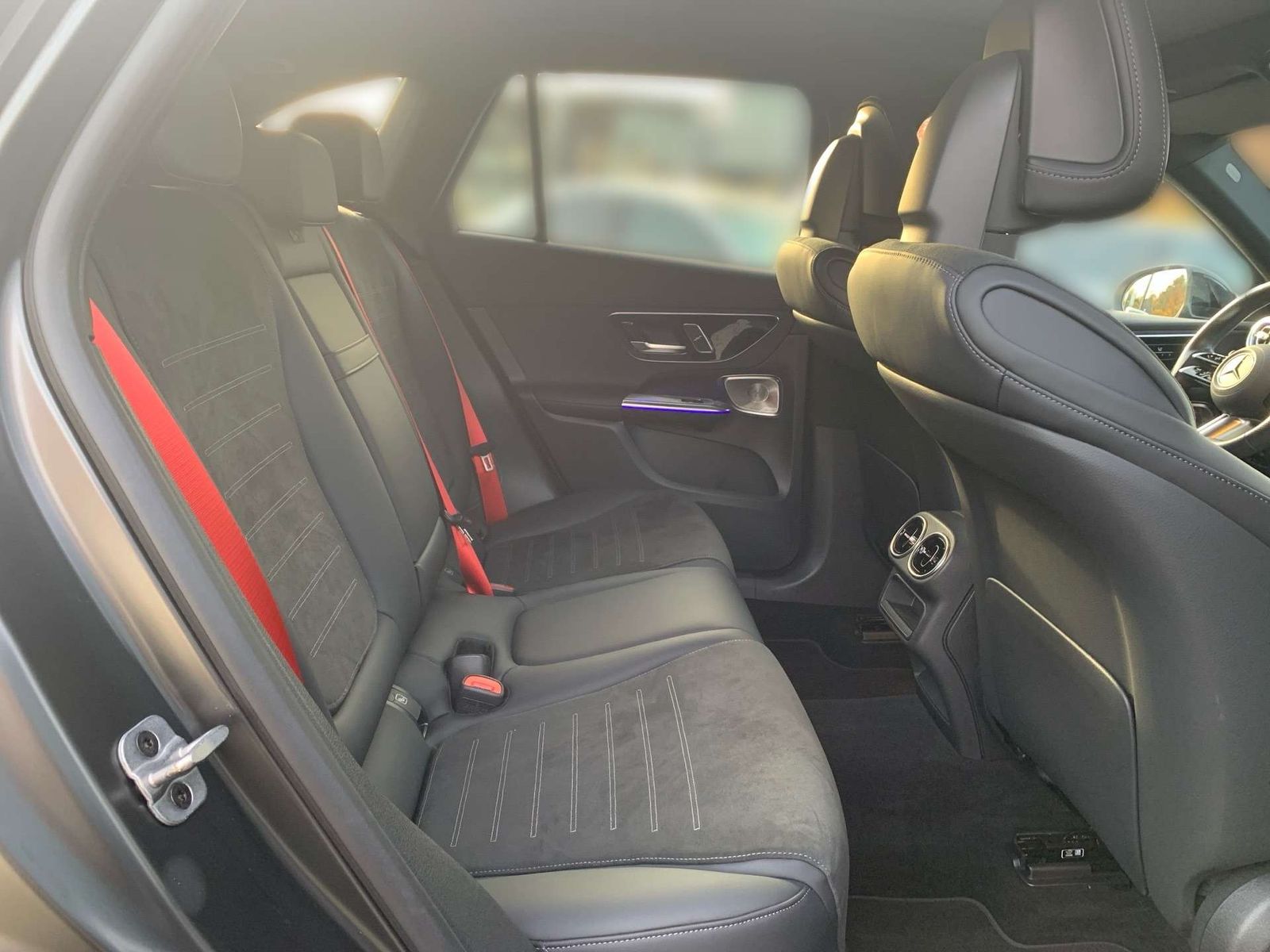 Mercedes-Benz GLC 300 de 4M AMG PREMIUM+Dist+AHK+Pano+Burm+Key