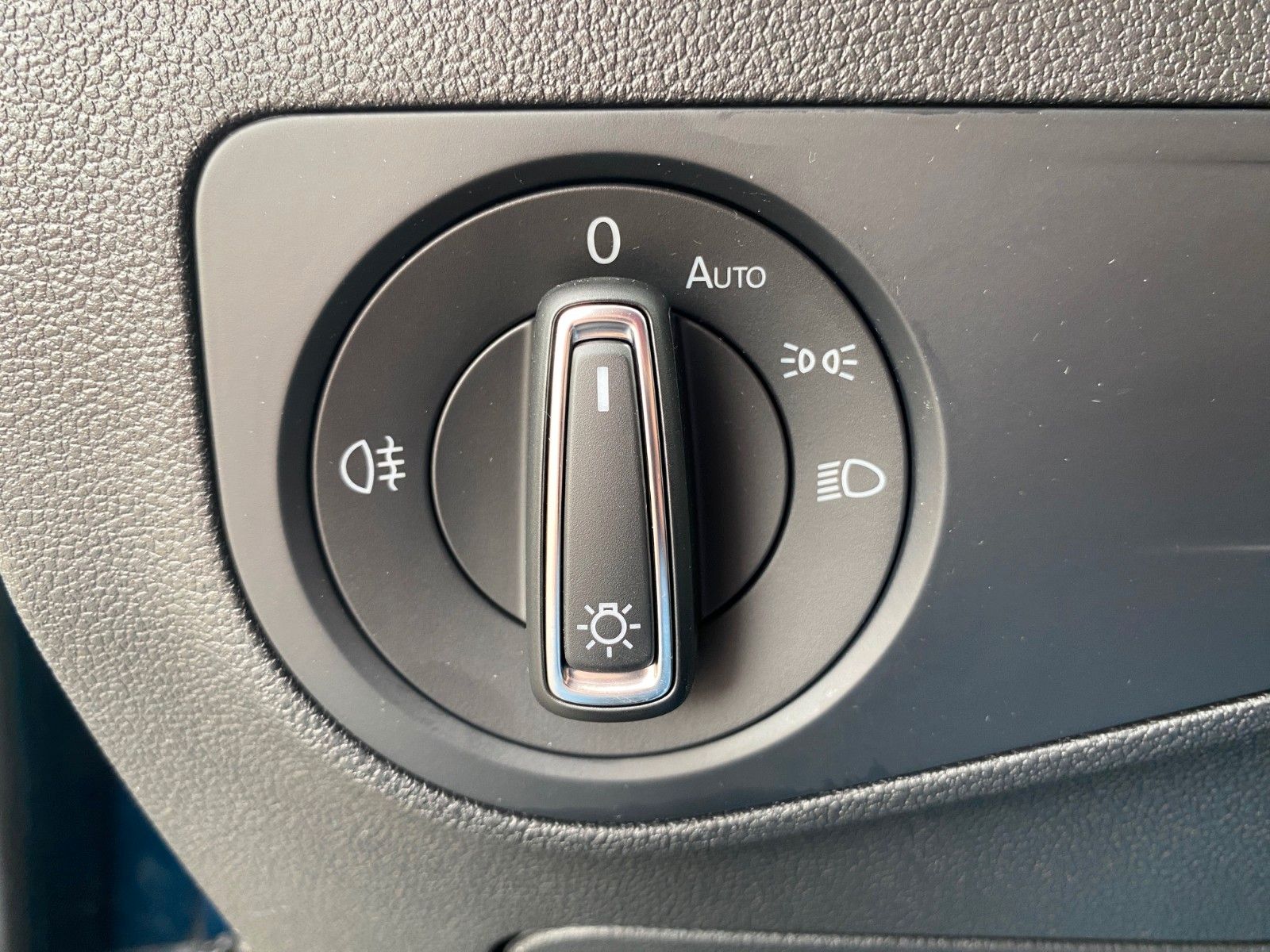 Volkswagen Tiguan 2.0TDI DSG - Samsaru's Car Outlet