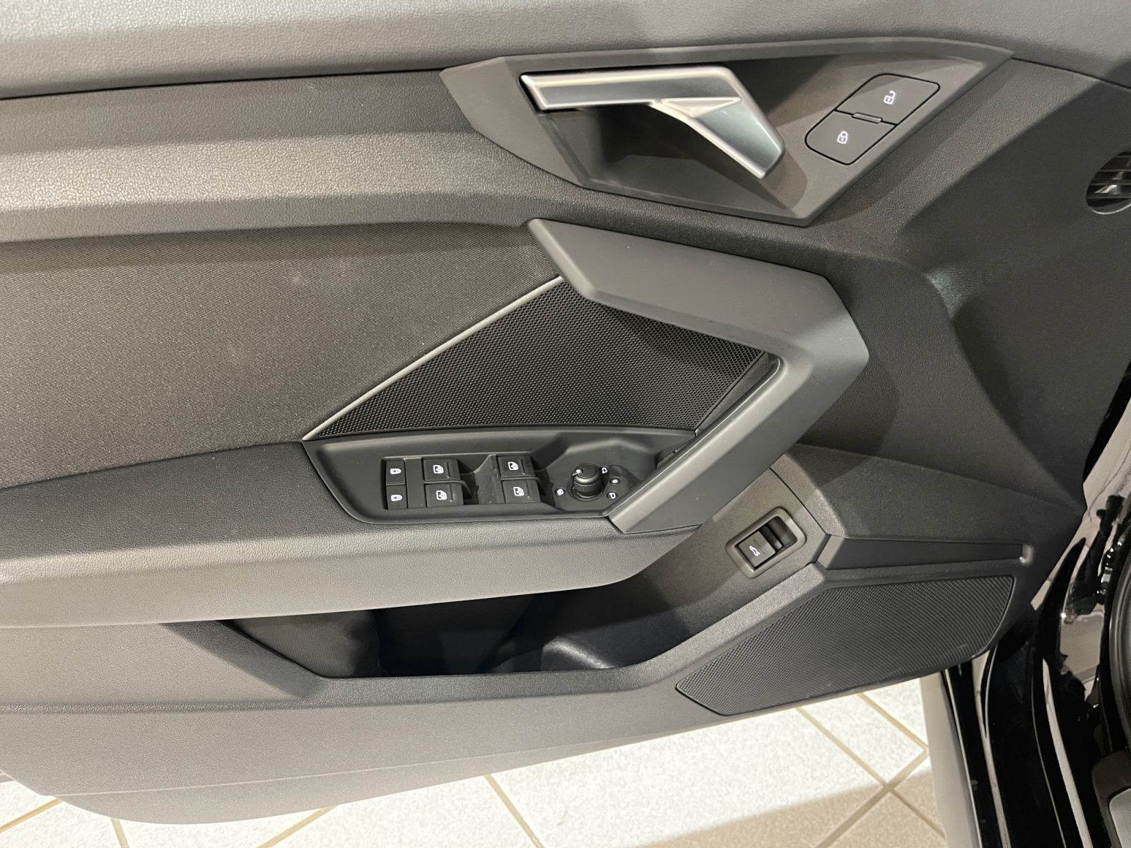 Audi A3 Limousine S line - Samsaru's Car Outlet