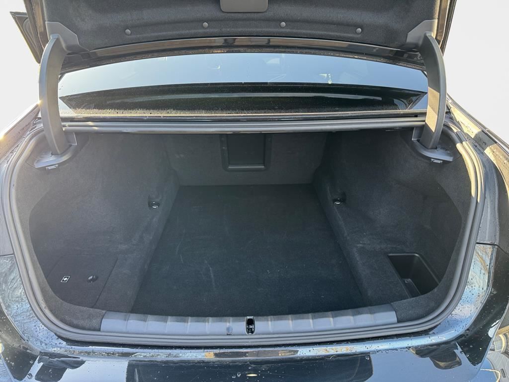 BMW 740d xDrive M Sport Inno+Sky Lounge+Standhg+B&W