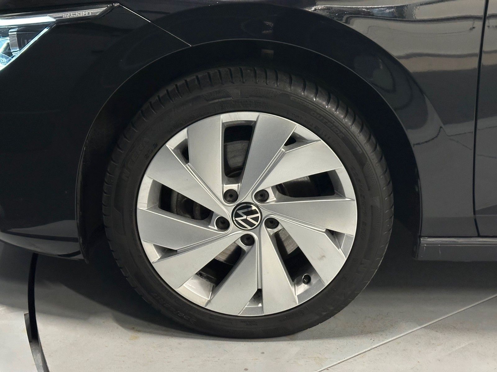 Volkswagen Golf VIII Variant Style 4Motion*Standhzg*AHK*KAM