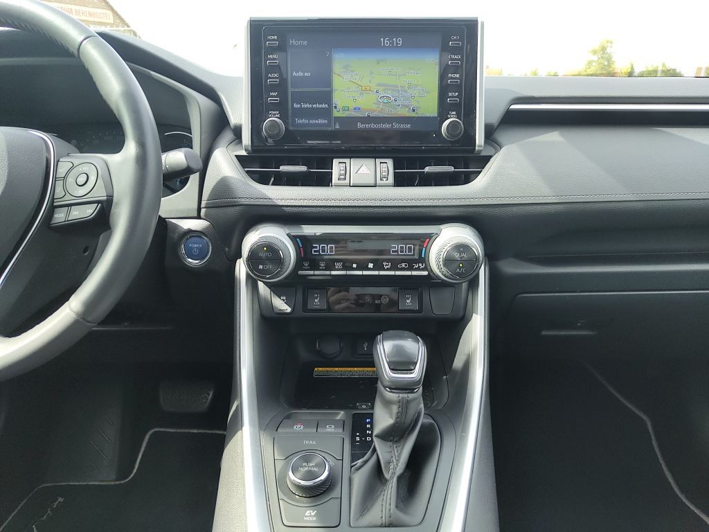Toyota RAV 4 2.5 4x4 Hybrid Team - Samsaru's Car Outlet