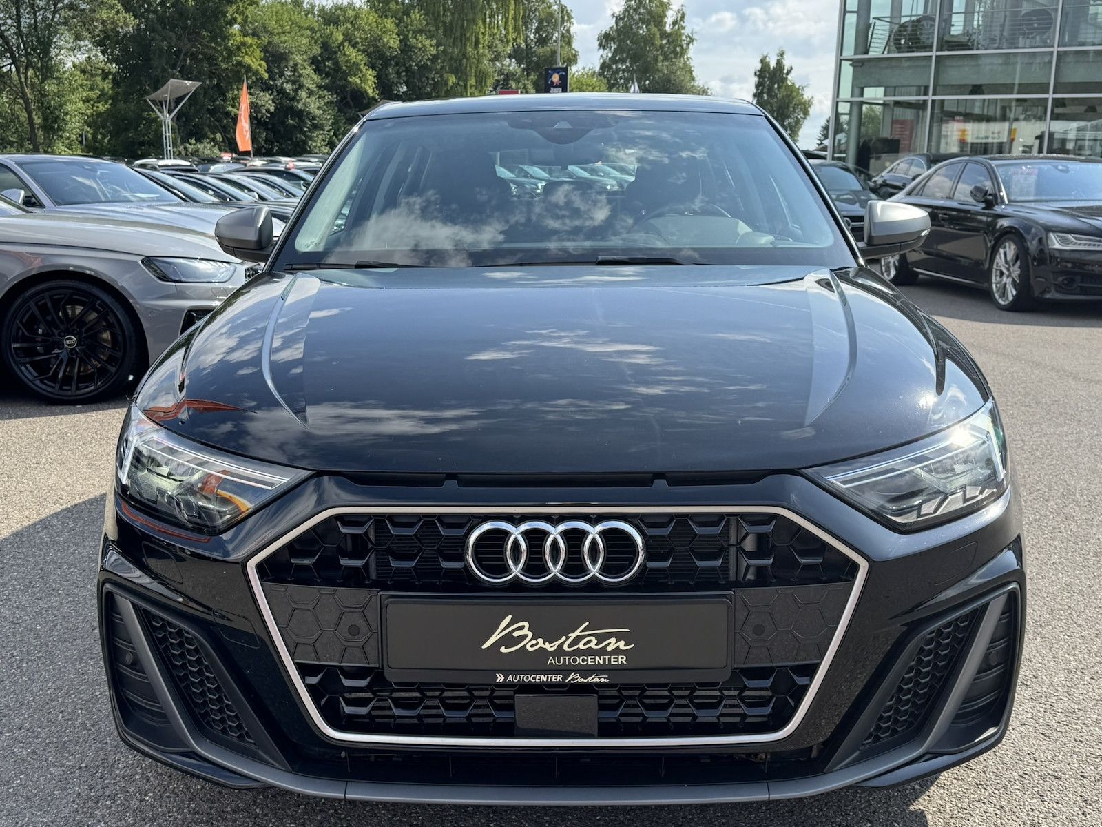 Audi A1 40 TFSI S-Line - Samsaru's Car Outlet