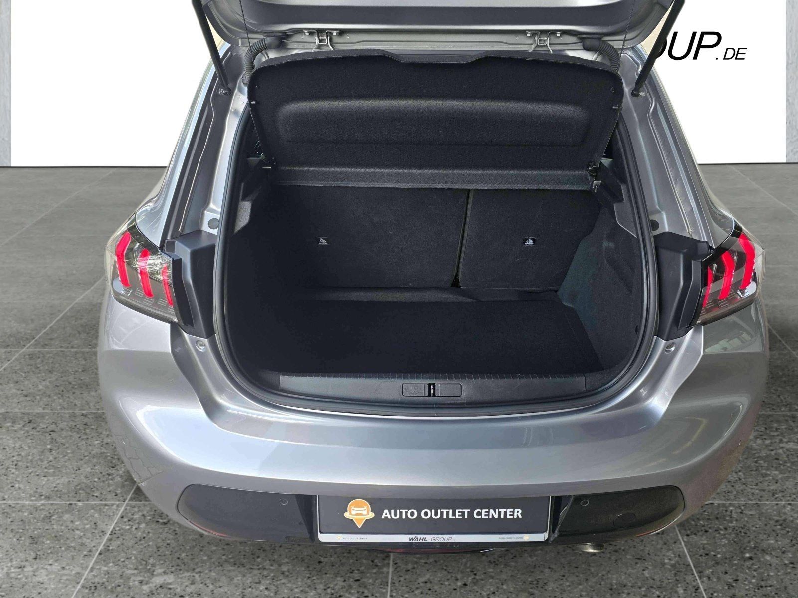 Peugeot 208 1.2 Pure Tech 100 GT - Samsaru's Car Outlet