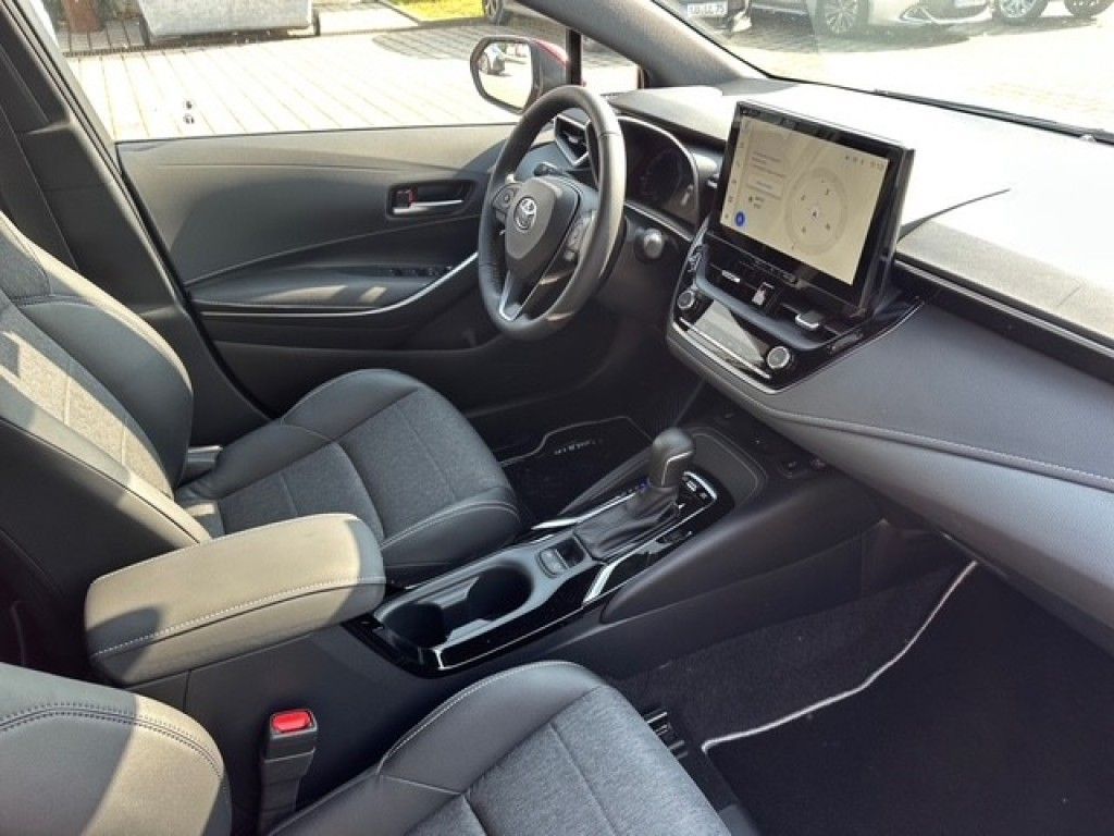 Toyota Corolla 2.0 Hybrid Touring Sports Teamplayer (ZE