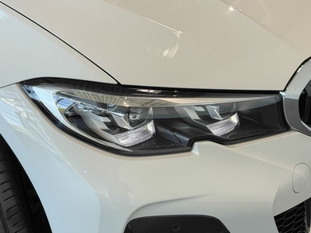 BMW 320 e xDrive M Sport - Samsaru's Car Outlet