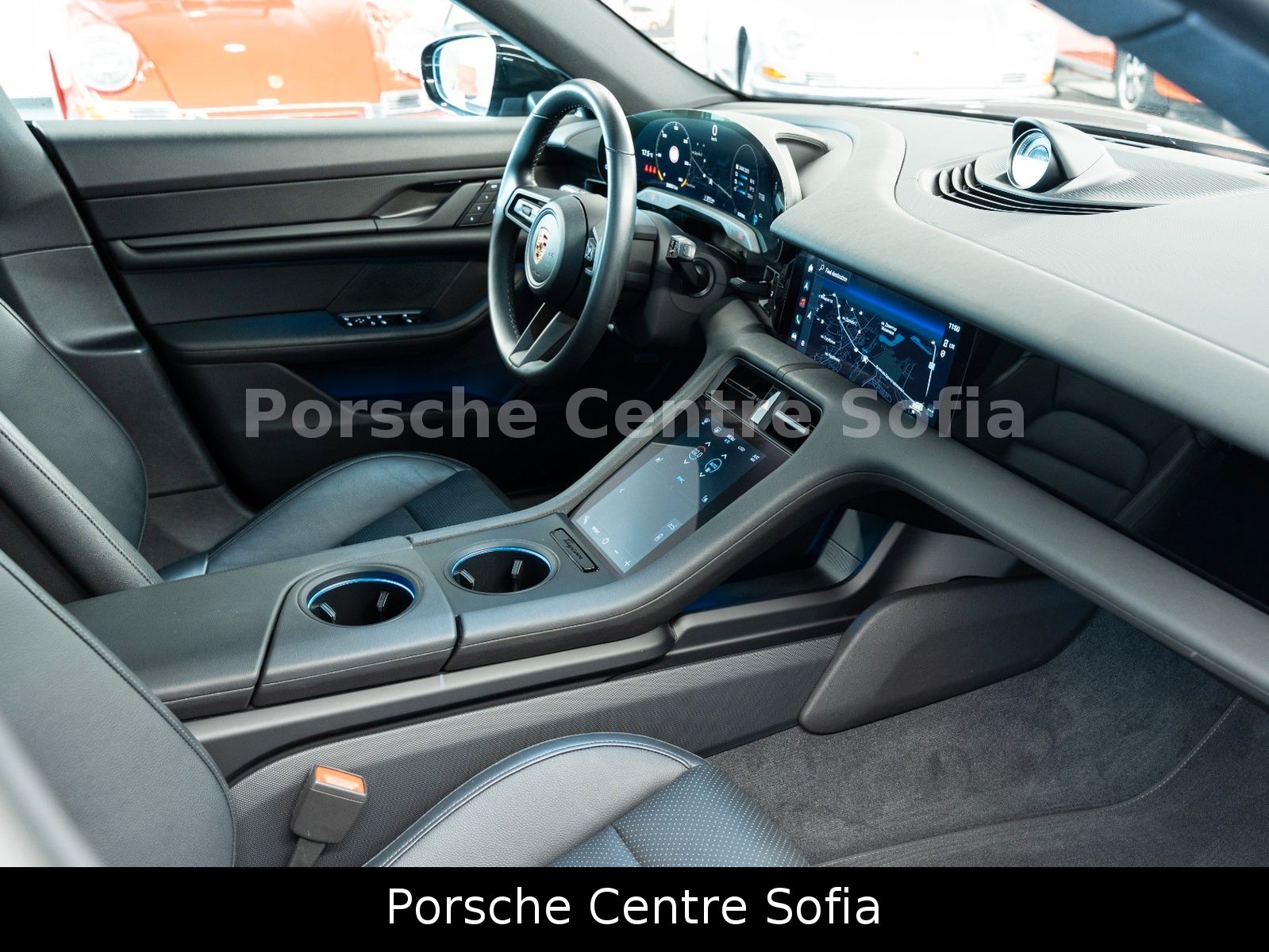 Porsche Taycan Cross Turismo 4