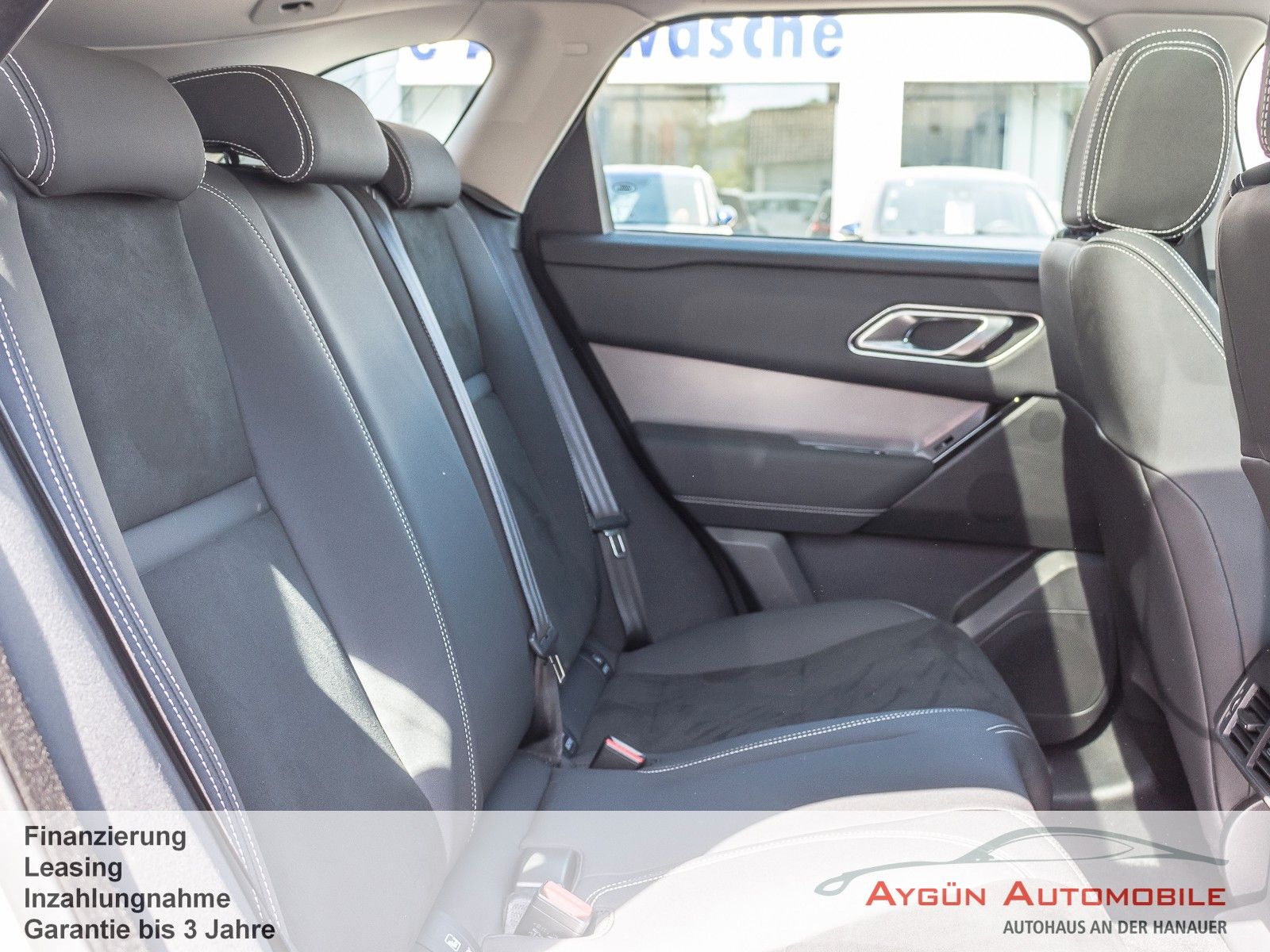 Range Rover Velar P400e AWD - Samsaru's Car Outlet
