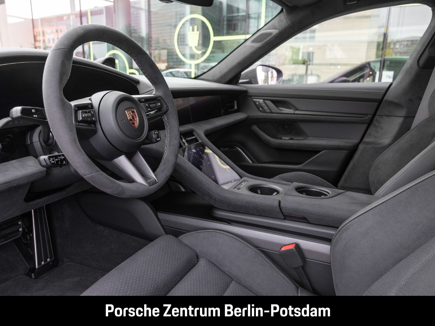 Porsche Taycan GTS Burmester HA-Lenkung Active-Ride
