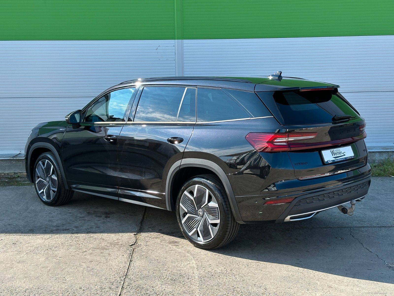 Skoda 193PS 4x4 Sportline STHZ PADACH DCC eHK LM20"AHK