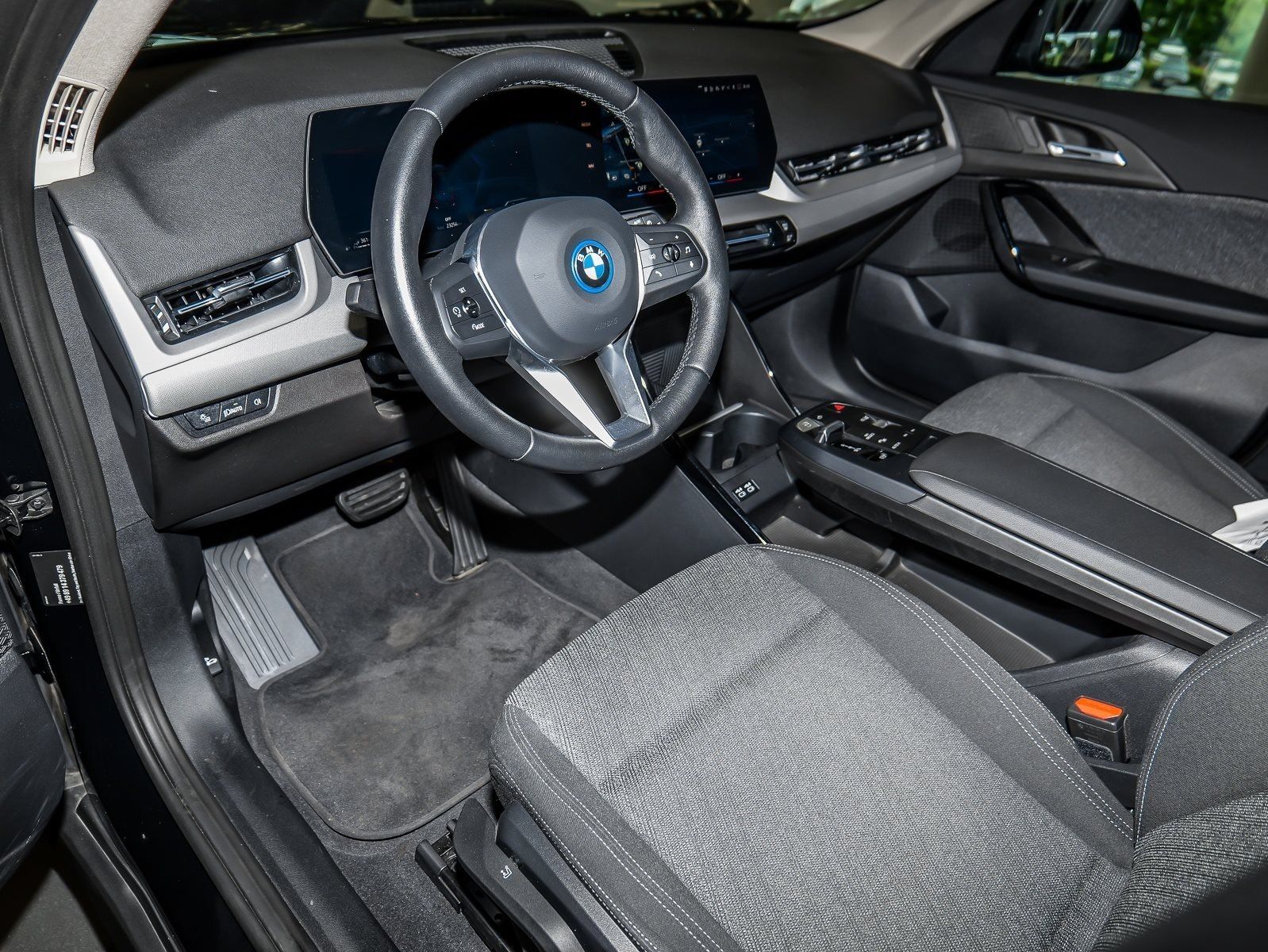 BMW X1 xDrive25e RFK - Samsaru's Car Outlet