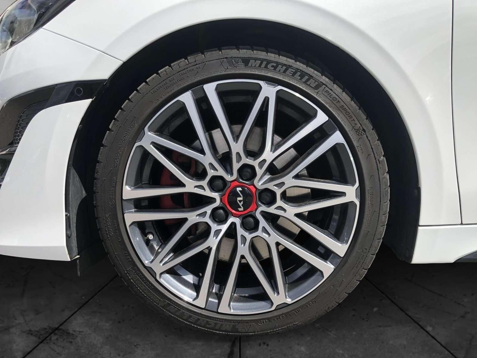 Kia ProCeed 1.6 T-GDI GT - Samsaru's Car Outlet