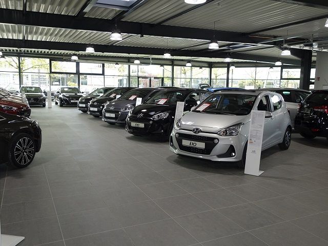 Mitsubishi Eclipse Cross Plus Select Black Hybrid 4WD 2.4 M