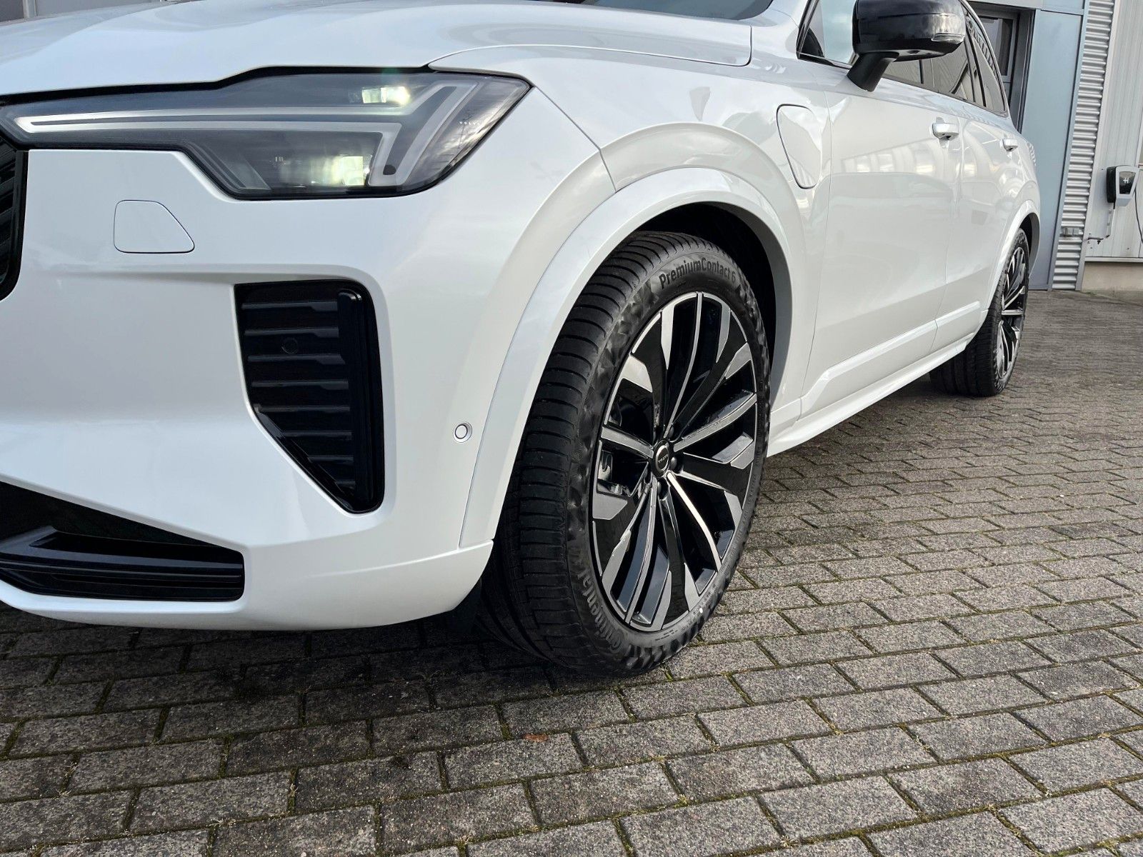 Volvo XC90 T8 AWD Geartr. ULTRA DARK - sofort lief. -