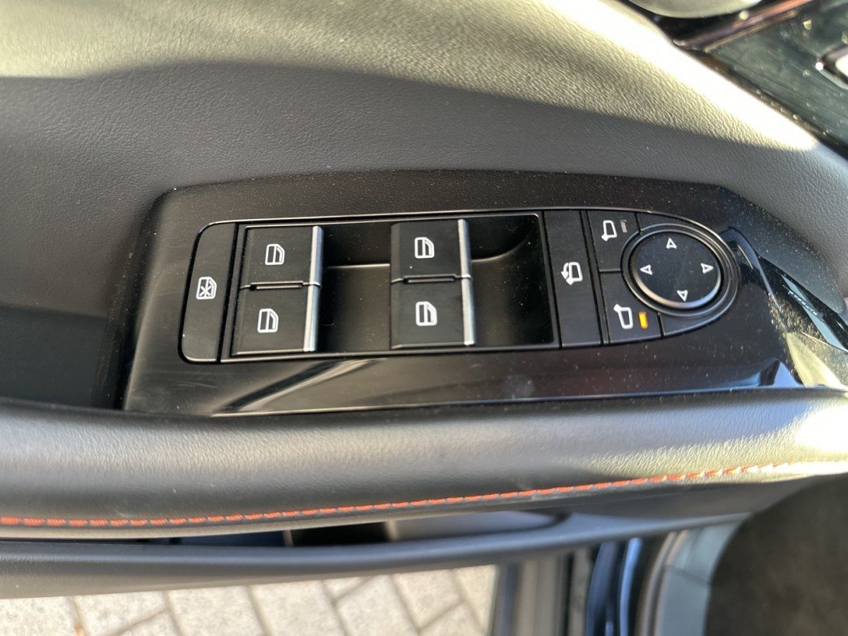 Mazda CX-30 Nagisa Einparkhilfe LogIn Memory Notbremsa