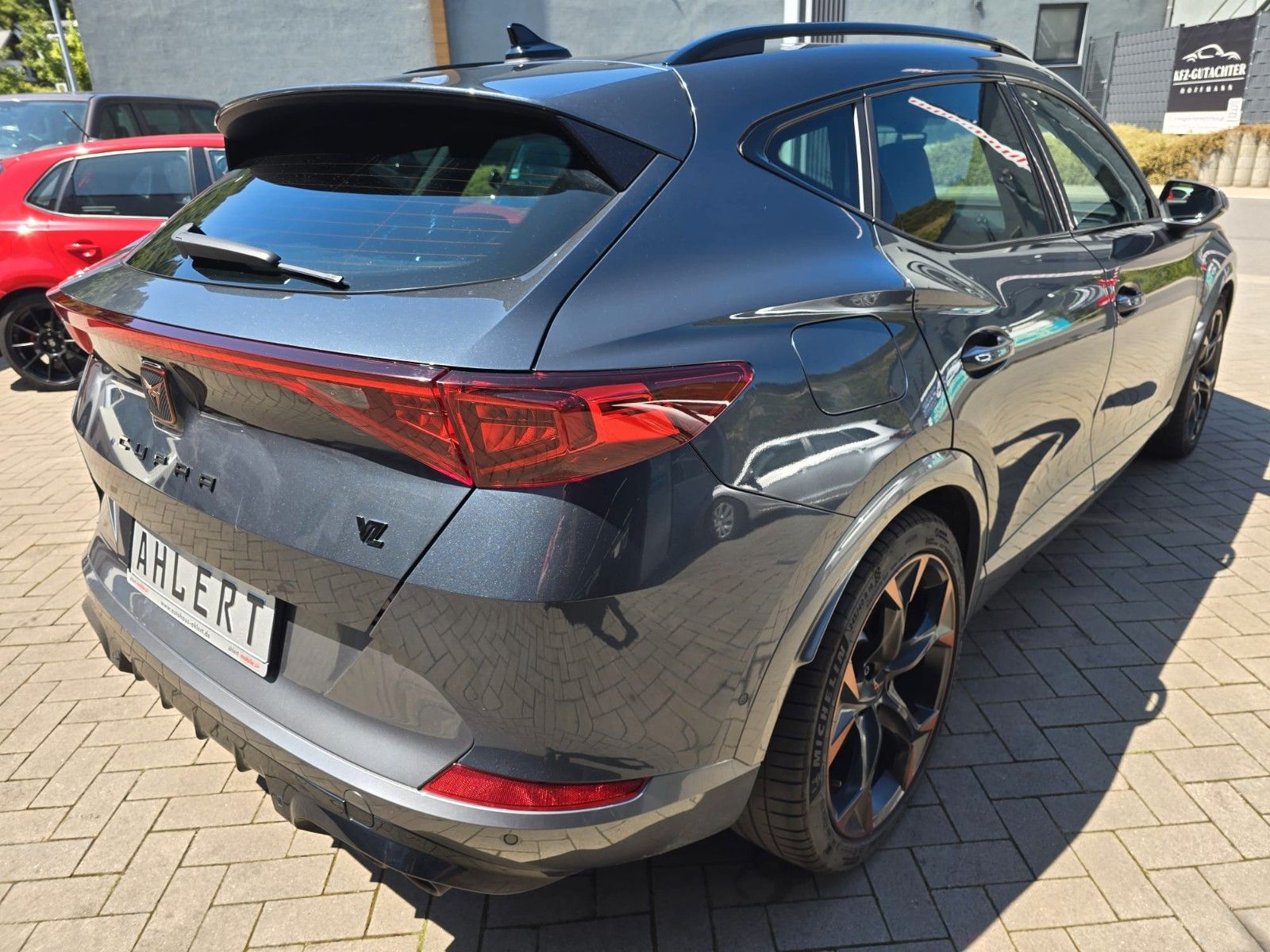 Cupra Formentor VZ 4Drive Exclusiv - Samsaru's Car Outlet