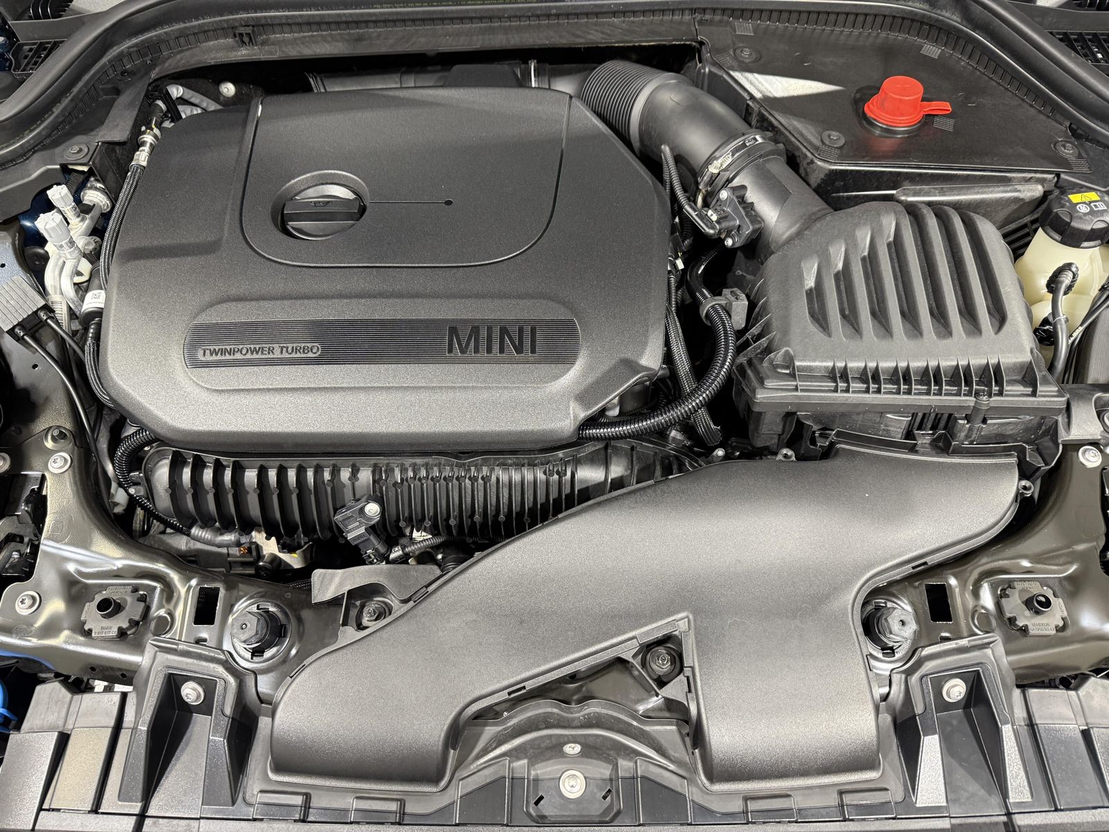 MINI Cooper S Cabrio Sidewalk - Samsaru's Car Outlet