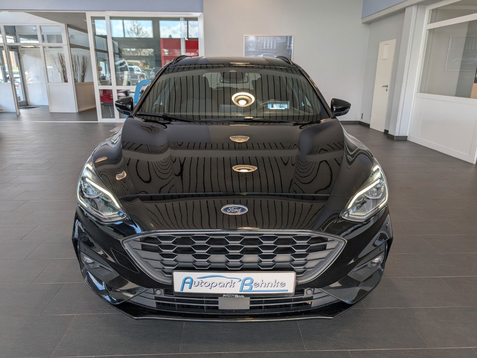 Ford Focus TDCi ST-Line X - Samsaru's Car Outlet