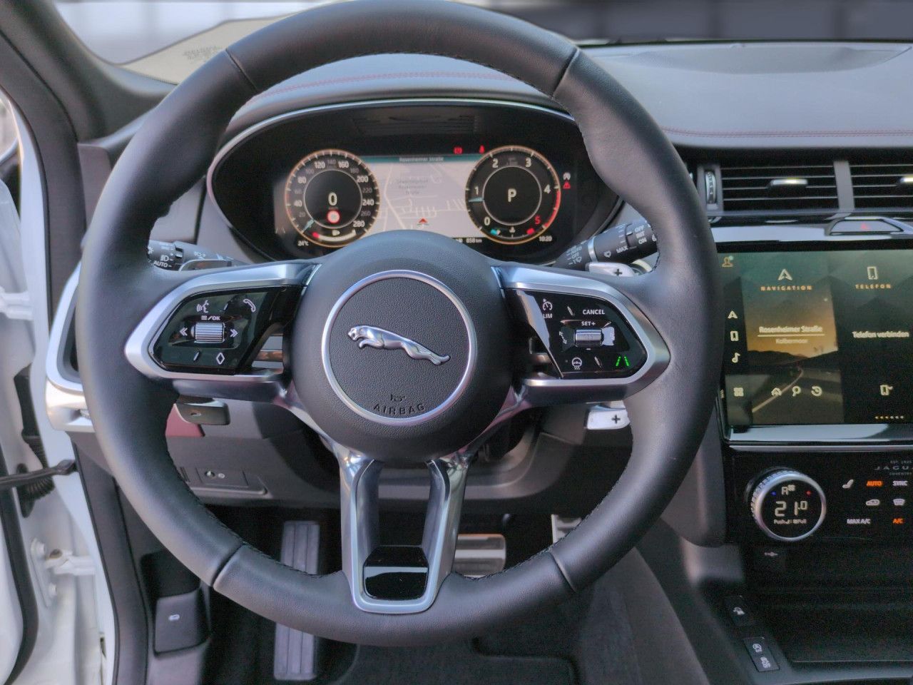 Jaguar E-Pace D200 R-Dynamic SE AWD Pano/Winter Kamera
