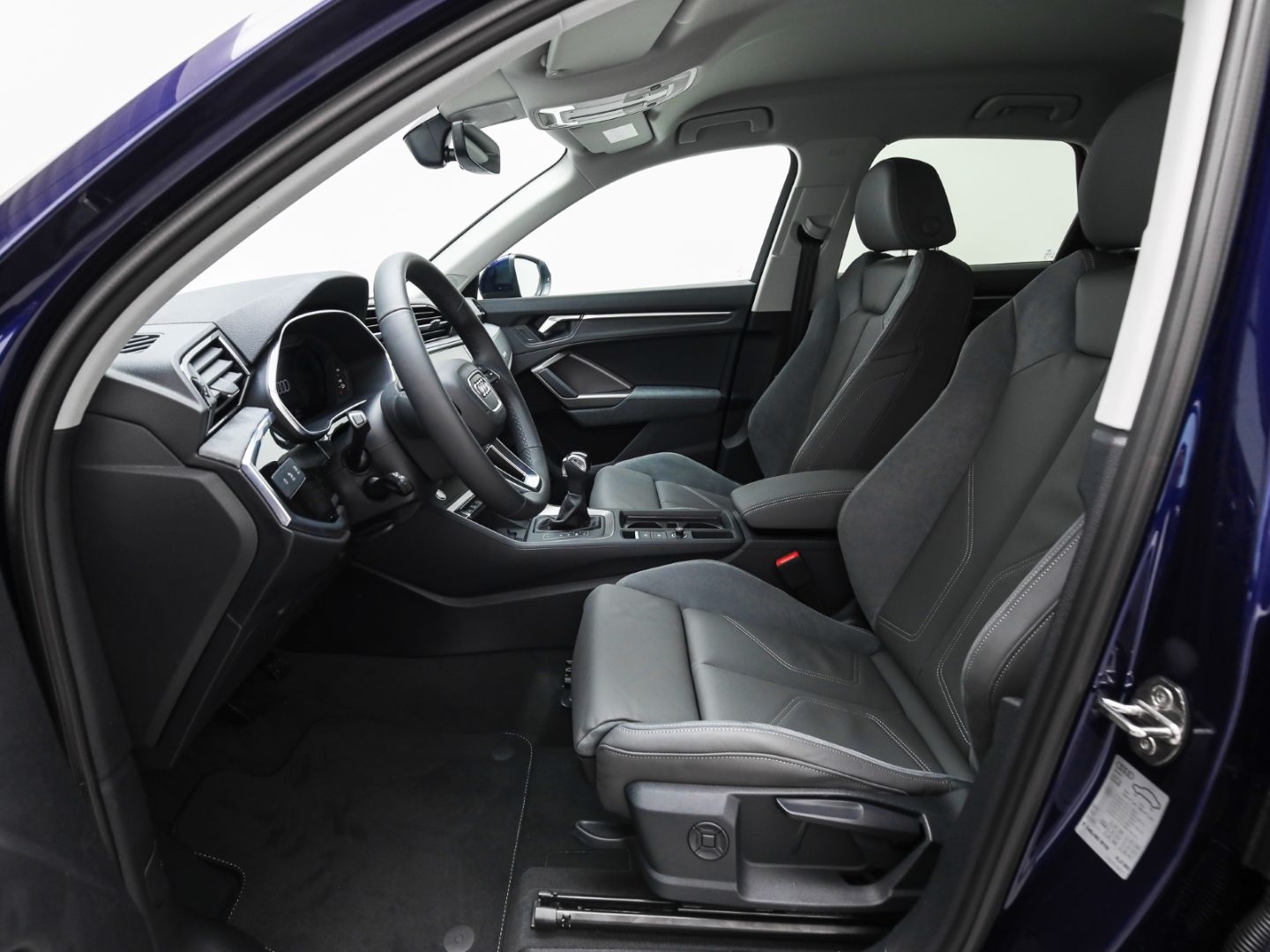 Audi Q3 advanced 40 TDI quattro - Samsaru's Car Outlet