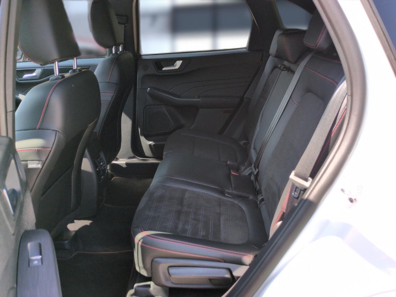 Ford Kuga 2.0 EcoBlue ST-Line X AWD - Samsaru's Car Outlet