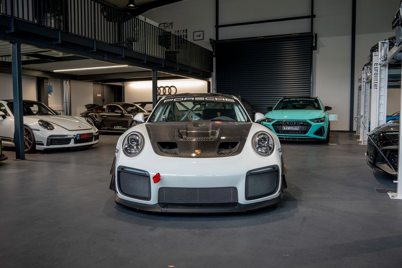 Porsche GT2 RS Clubsport - Samsaru's Car Outlet