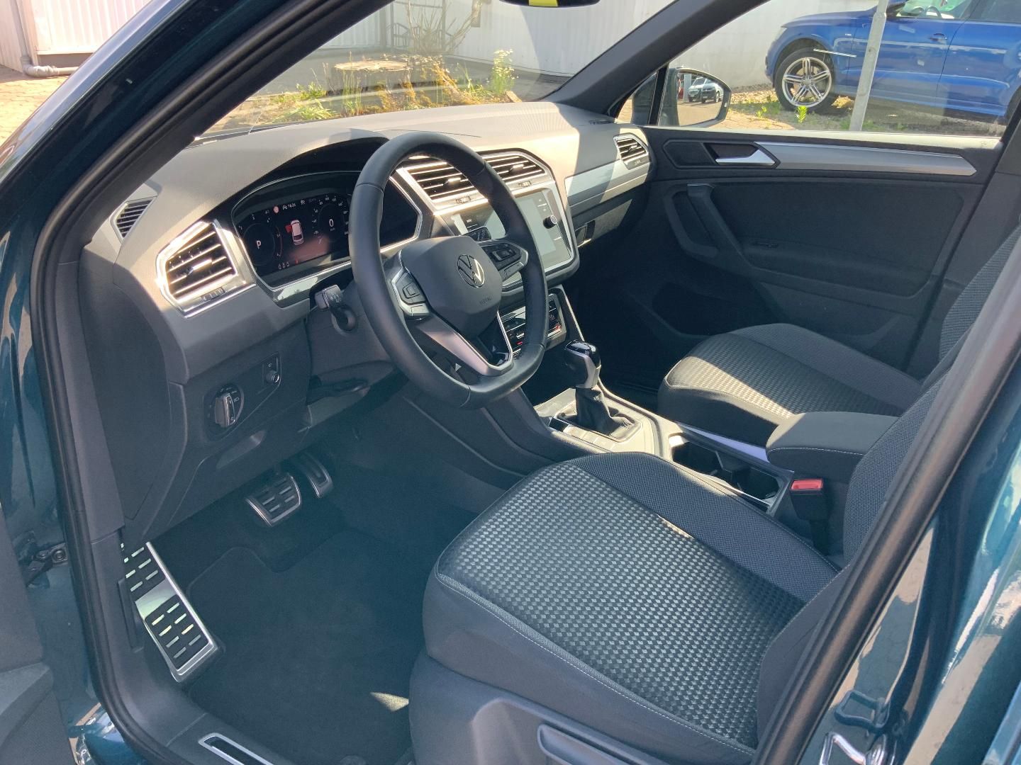 Volkswagen Tiguan Active 2.0 TDI DSG - Samsaru's Car Outlet