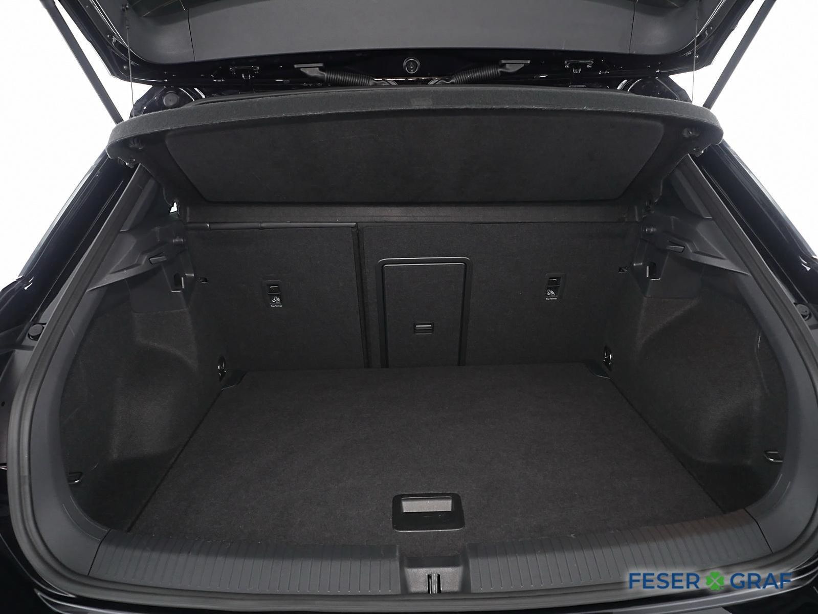 Volkswagen T-Roc 1.0 TSI R-Line - Samsaru's Car Outlet