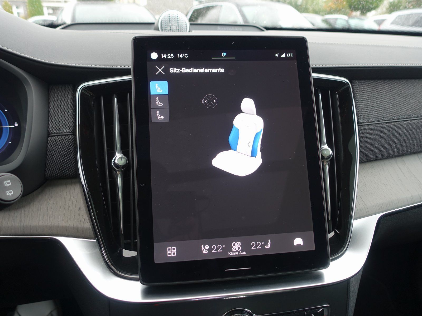 Volvo XC90 Plus Dark T8 AWD Plug-in Hybrid//B&W/AHK