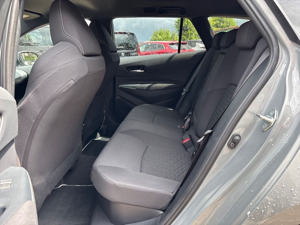 Toyota Corolla 1.8 Hybrid - Samsaru's Car Outlet