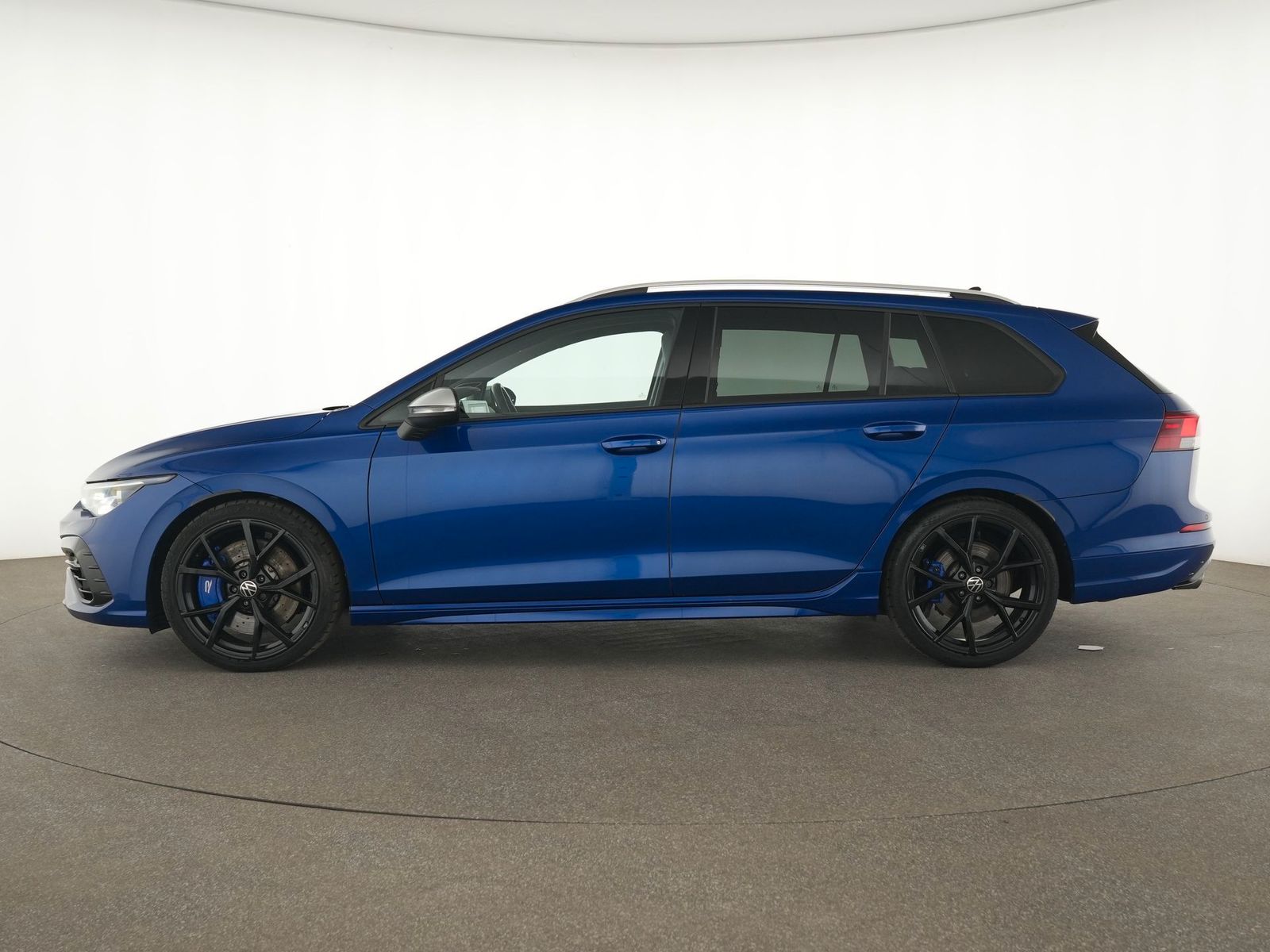 Volkswagen Golf R Variant LED|Kamera|SHZ|WinterPaket|AHK|AC