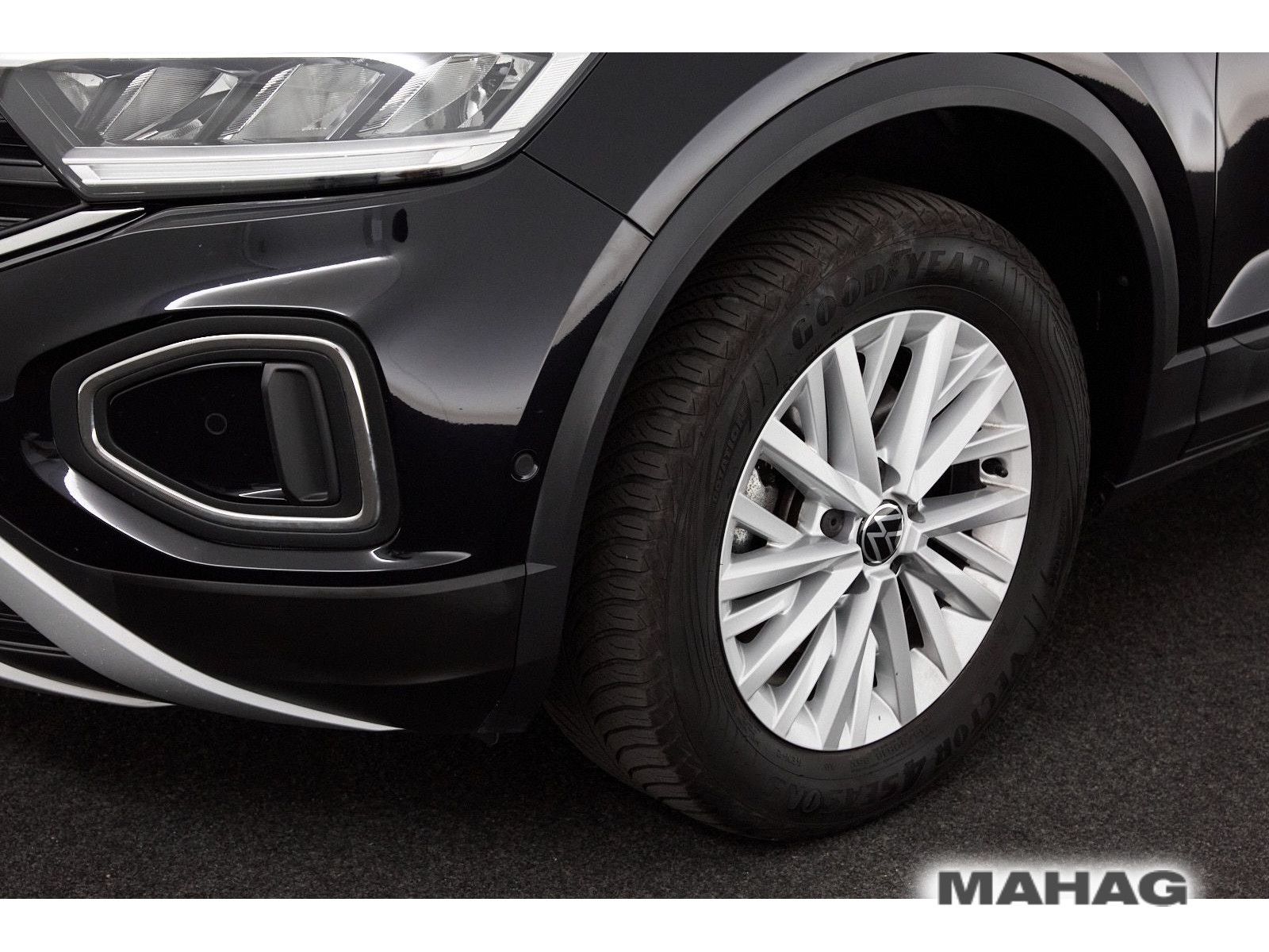 Volkswagen T-ROC 1.0 TSI Life - Samsaru's Car Outlet