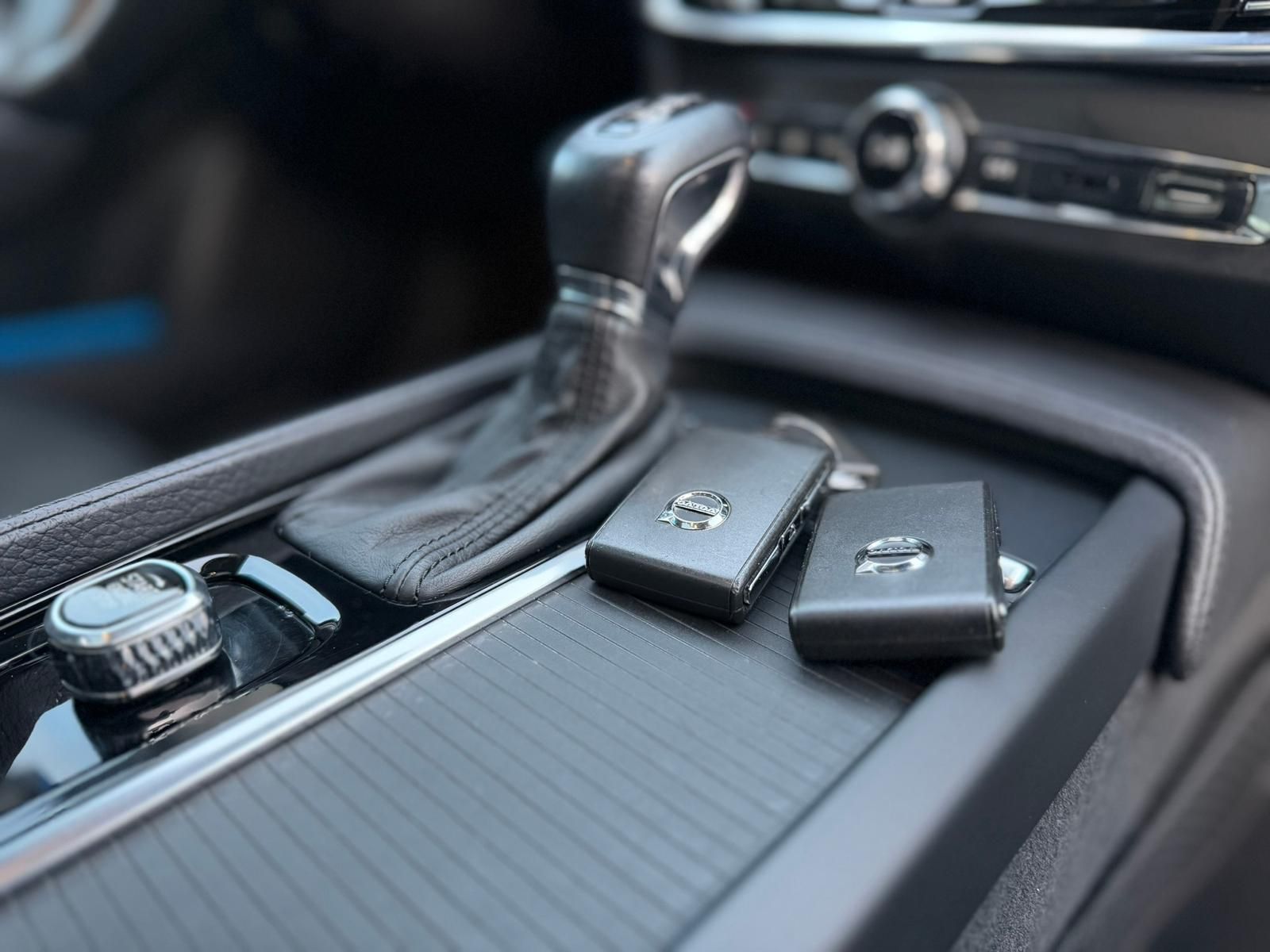 Volvo S90 2.0 D4 Momentum HeadUP 360° Schiebedach