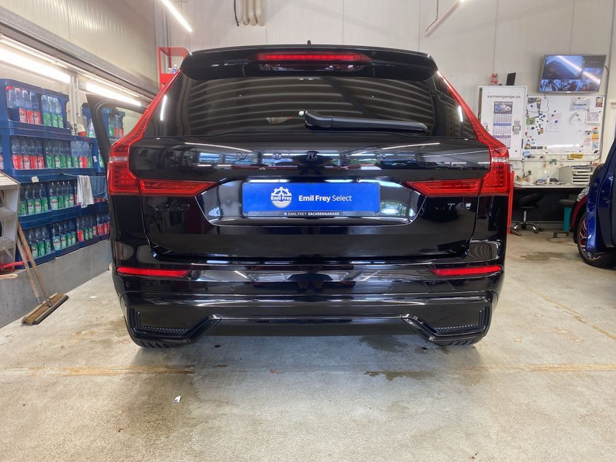 Volvo XC60 T6 AWD Plug-in Hybrid Plus Black Edition