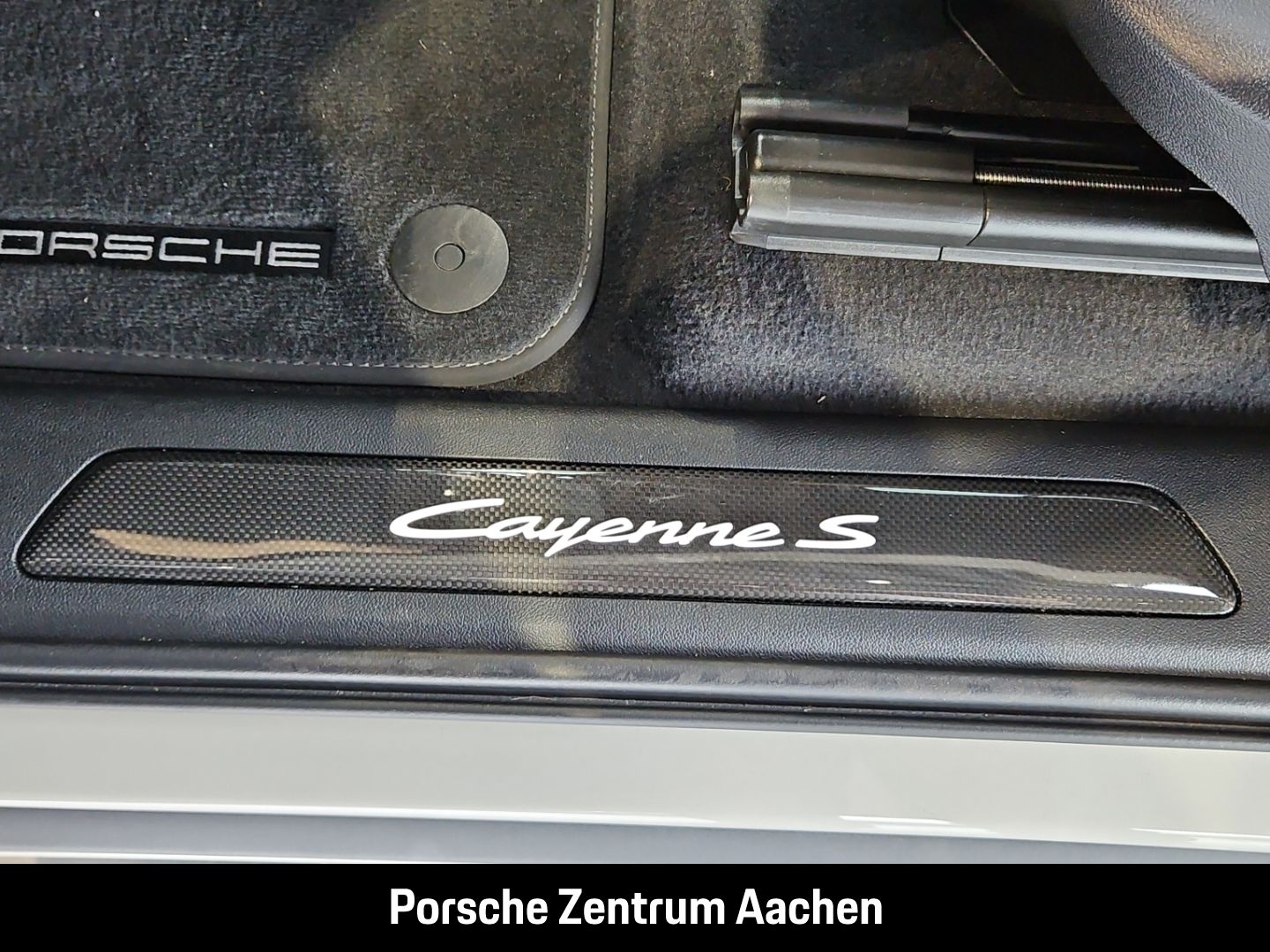 Porsche Cayenne S E-Hybrid Clubleder HA-Lenkung BOSE LED