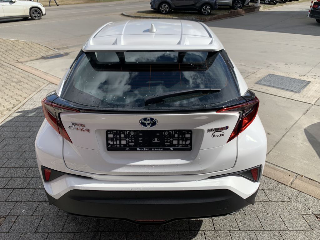 Toyota C-HR Hybrid Flow - Samsaru's Car Outlet