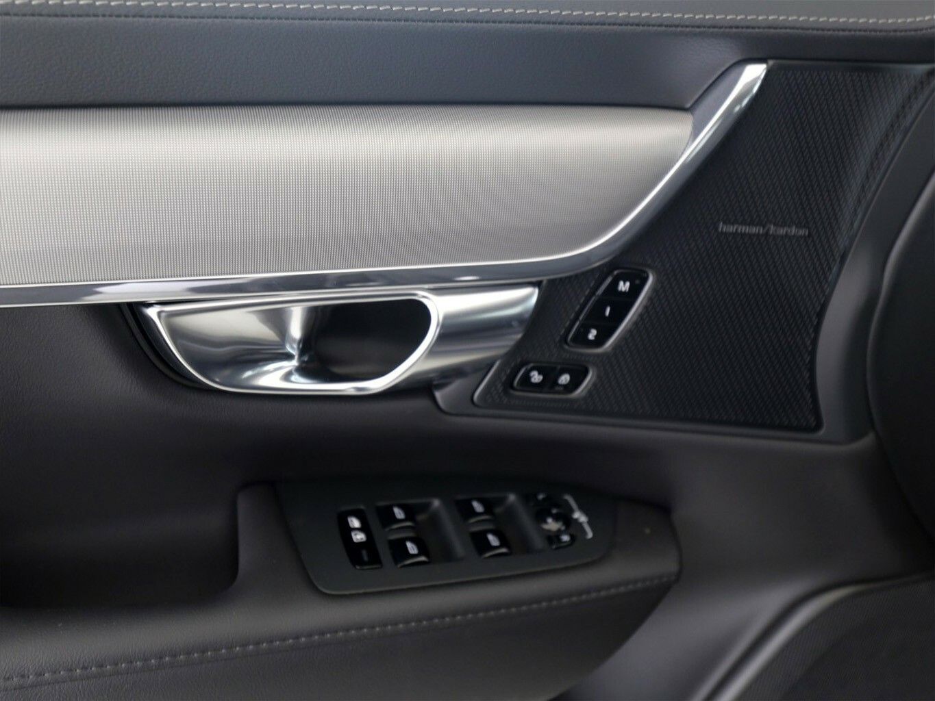 Volvo S90 T8 ULTIMATE DARK 360° STHZ SELEKT