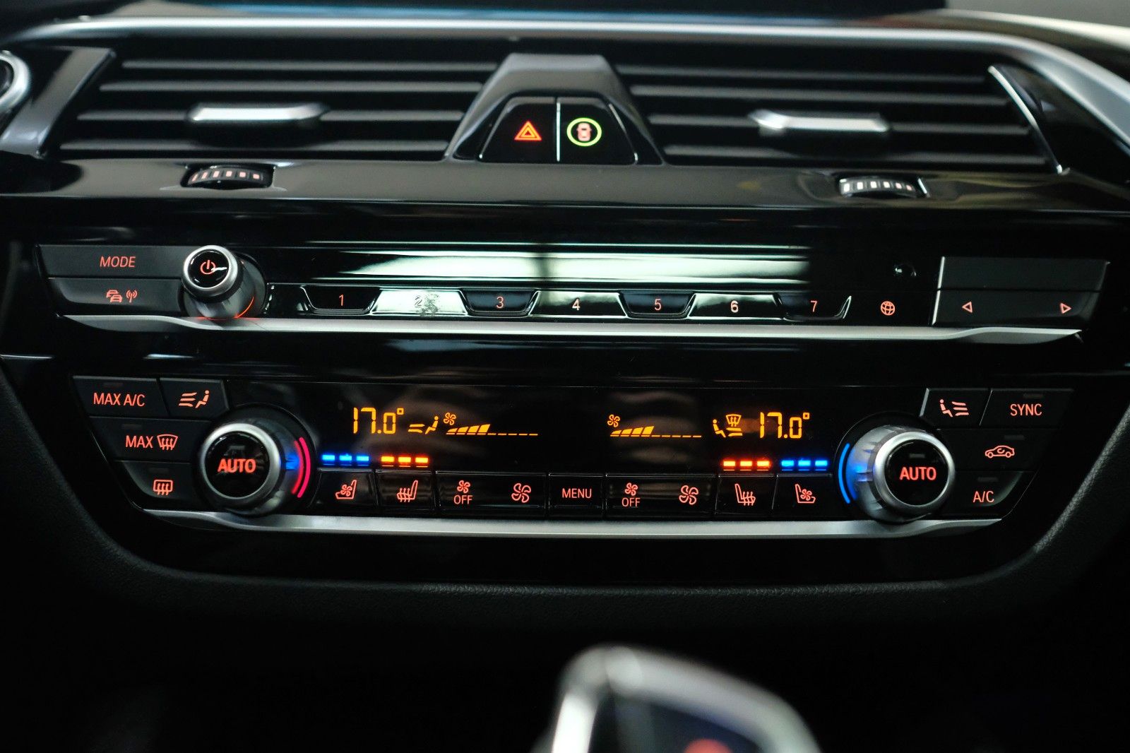 BMW 520d xDrive SportLine/SCHIEBEDACH/BUSINESS/HEADU