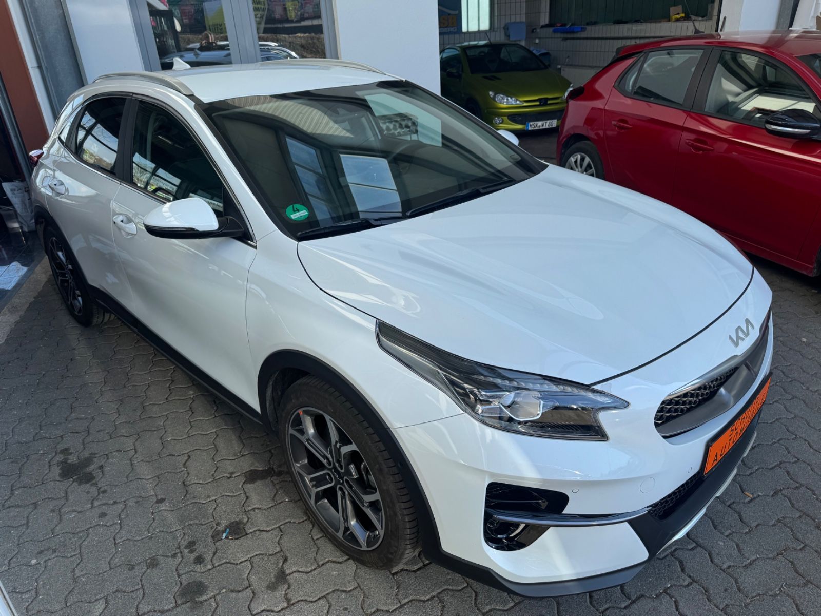 Kia XCeed Platinum Edition - Samsaru's Car Outlet