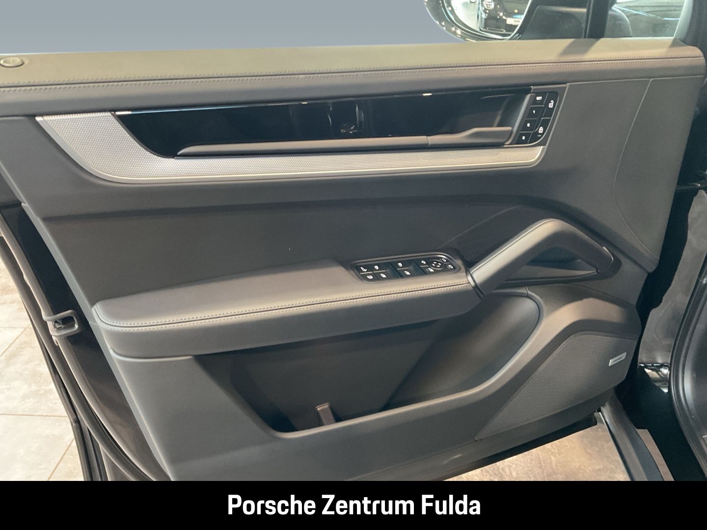 Porsche Cayenne E-Hybrid LED-Matrix Panoramadach BOSE